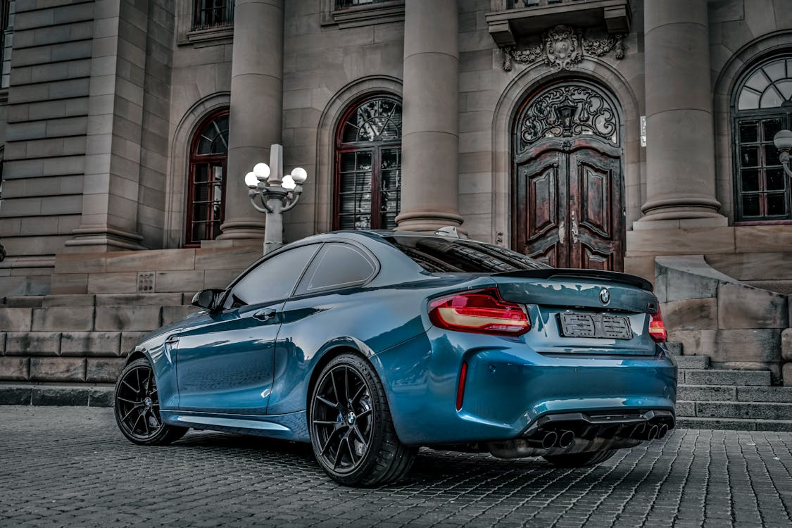 Why Choose Carbon Fibre for Your BMW F87 M2