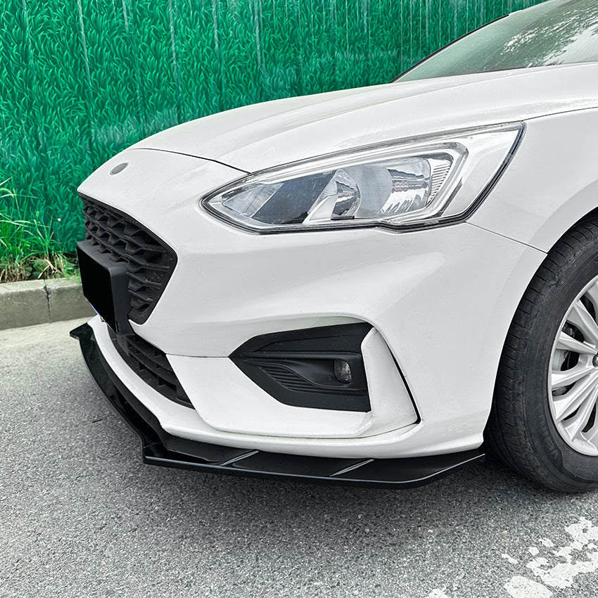 Gloss black front splitter for Ford Focus ST MK4, enhances aerodynamics and adds sporty style to 2019-2022 model.