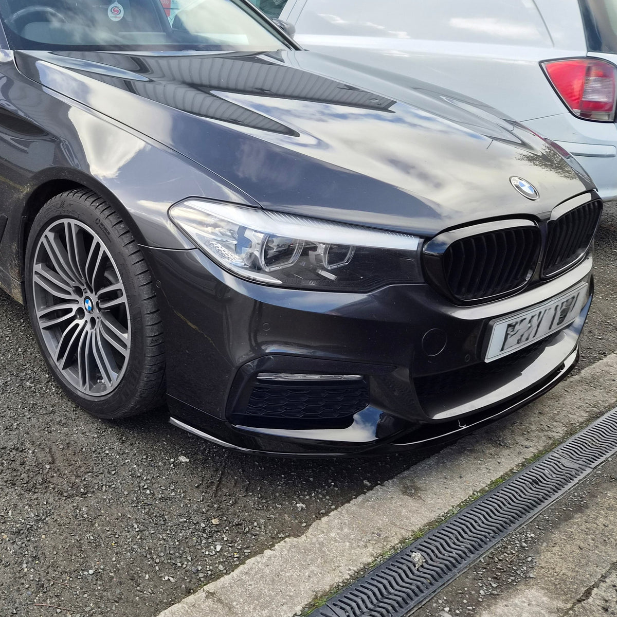 MP Style Gloss Black Front Splitter for BMW G30 G31 5 Series Pre-LCI 17-20