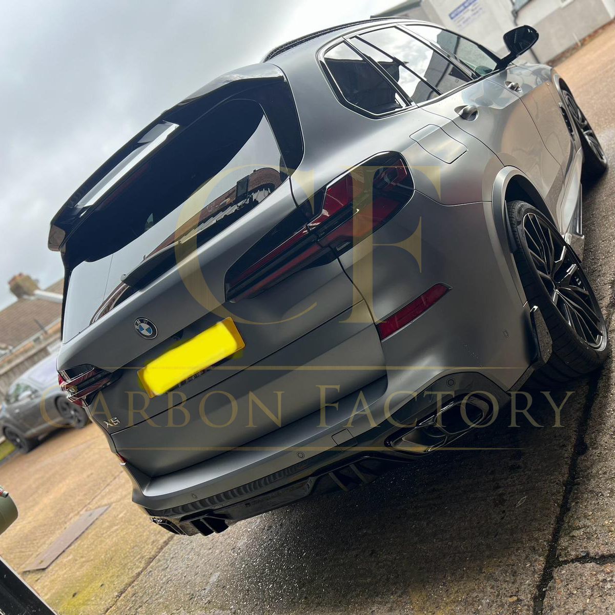 Gloss Black Body Kit 1 Splitter Diffuser Side Skirts Spoiler for BMW G05 LCI X5 23-Present - Carbon Factory