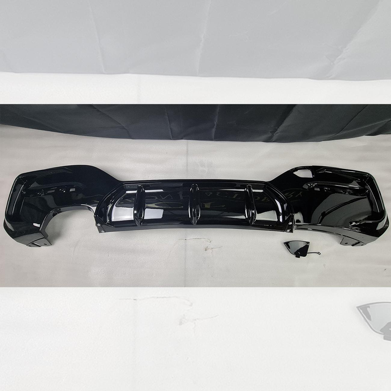 Gloss Black Rear Diffuser Twin Exhaust for BMW F20 1 Series LCI 15-19-Carbon Factory