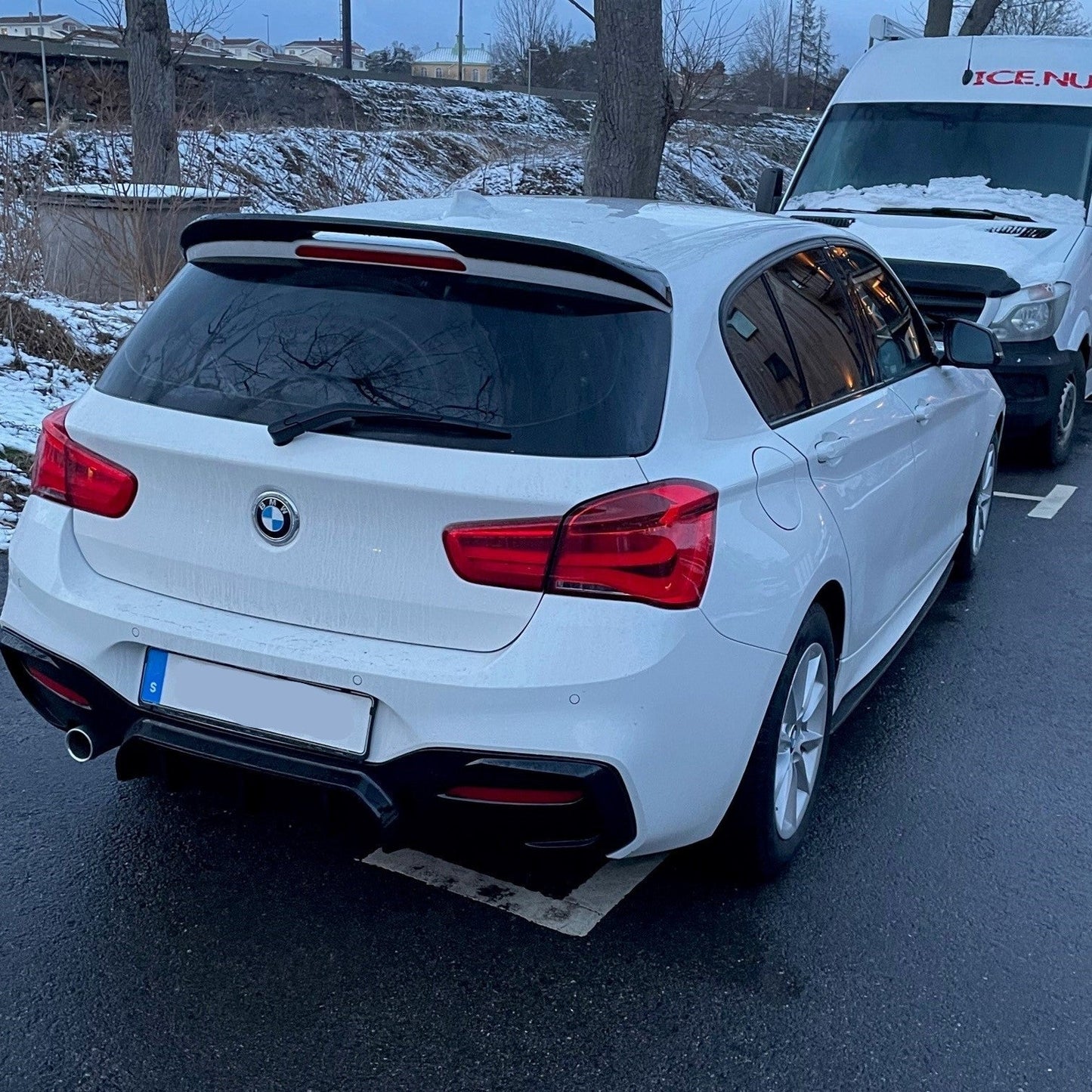 Gloss Black Rear Diffuser Twin Exhaust for BMW F20 1 Series LCI 15-19-Carbon Factory