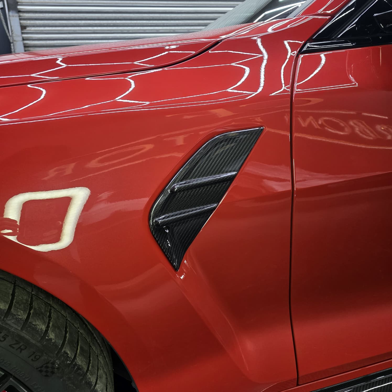 Pre-Preg Carbon Fibre Replacement Side Fender Trim for BMW G82 G83 M4 21-Present - Carbon Factory