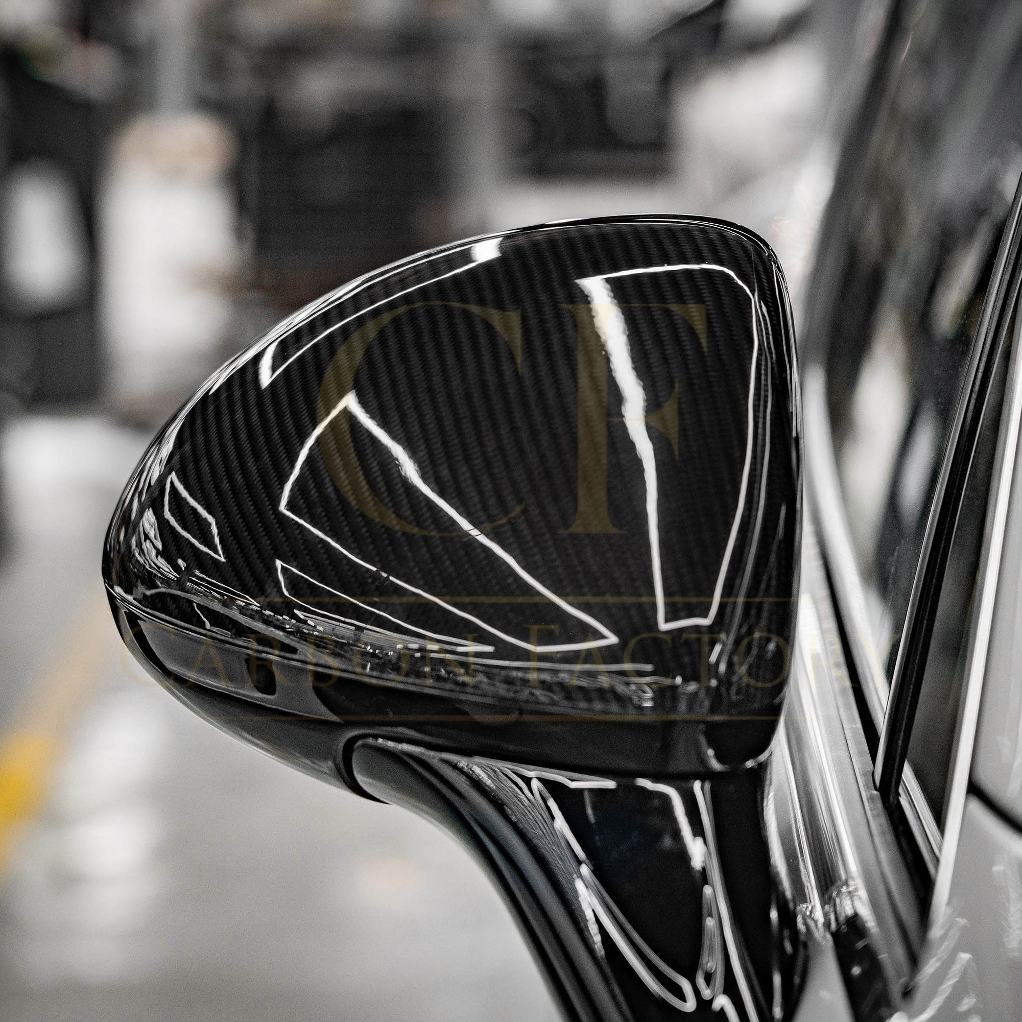 Pre-Preg Carbon Fibre Mirror Covers for Porsche Cayenne 958.1 11-14 LHD - Carbon Factory