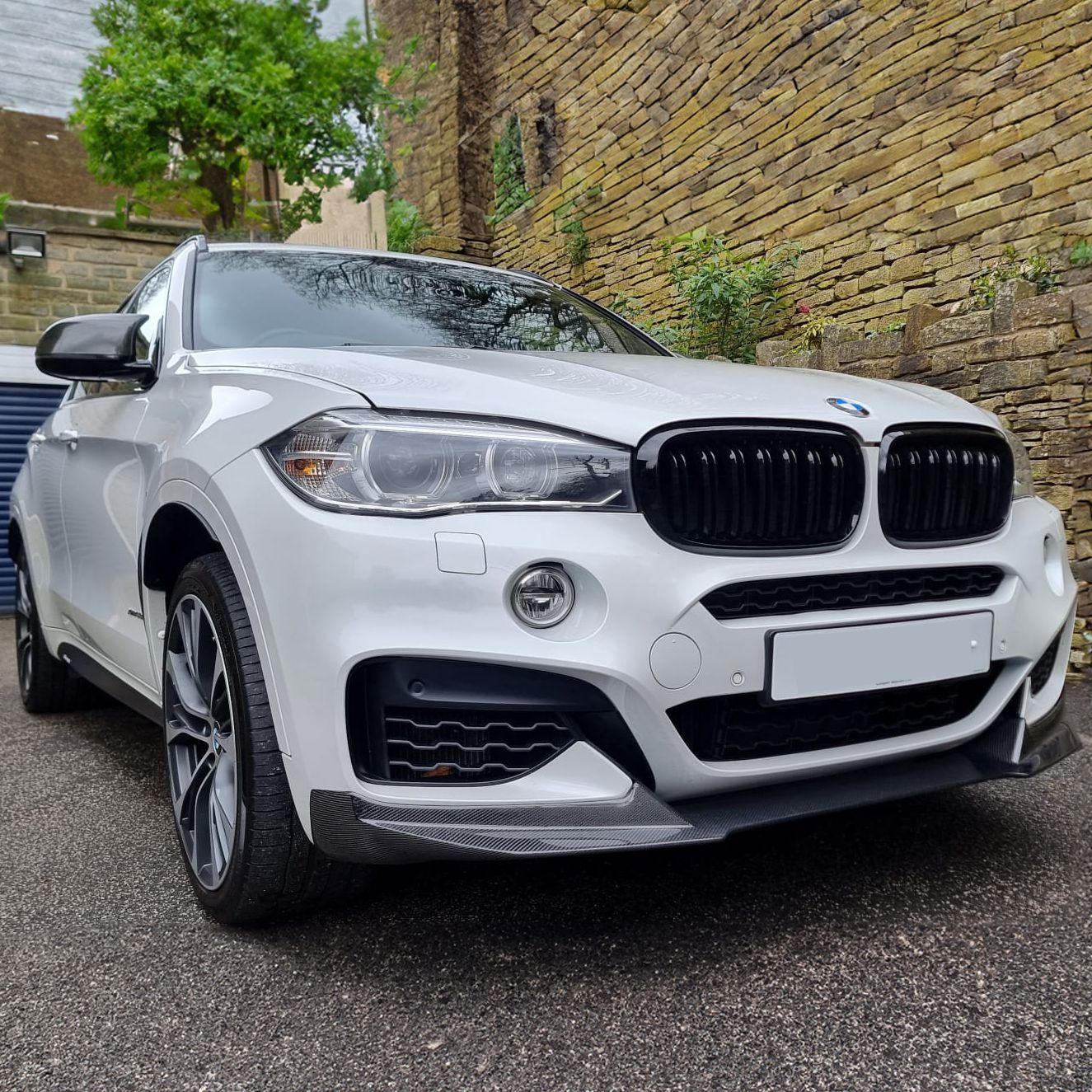 MP Style Carbon Fibre Front Splitter for BMW F16 X6 14-18-Carbon Factory