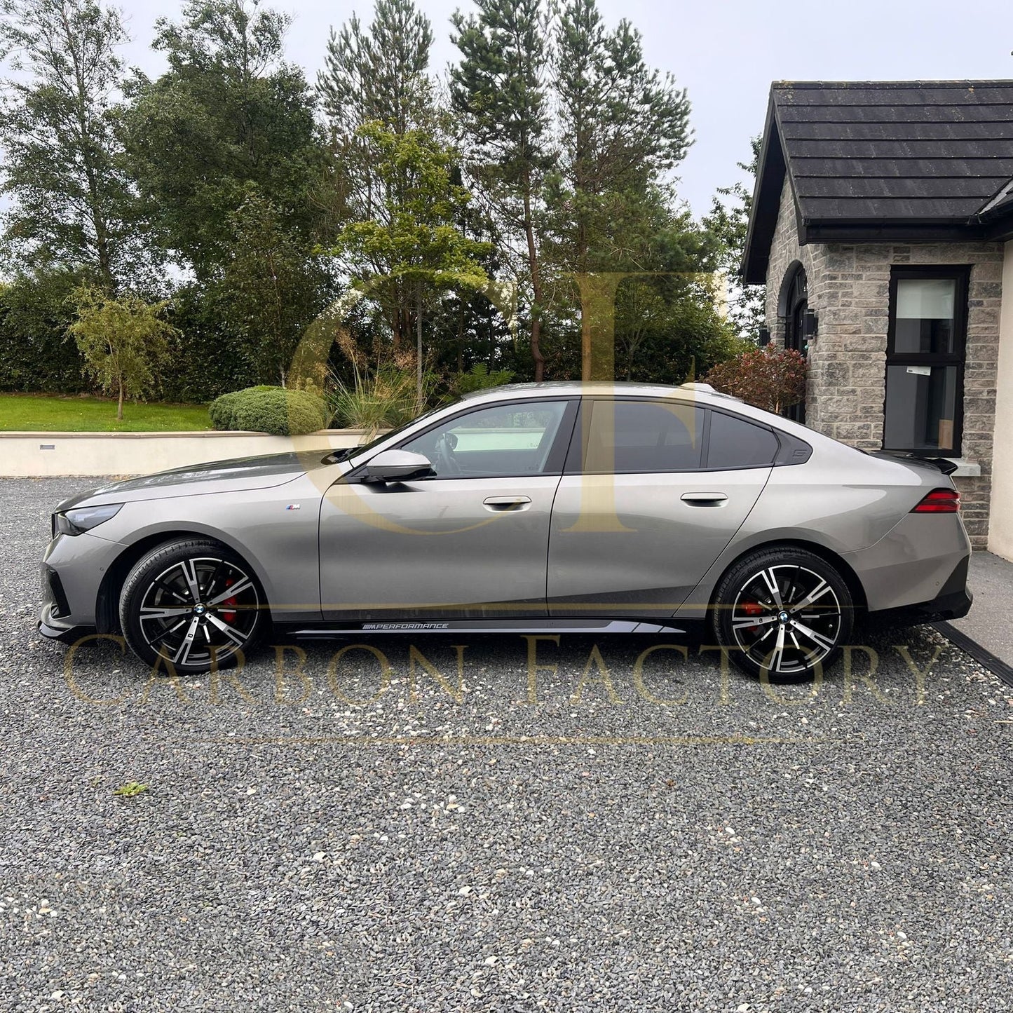 MP Style Gloss Black Side Skirts for BMW G60 5 Series 24-Present-Carbon Factory