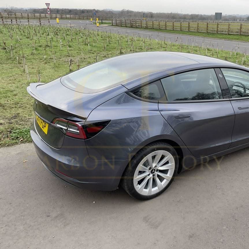 V Style Carbon Fibre Boot Spoiler for Tesla Model 3 16-23 - Carbon Factory