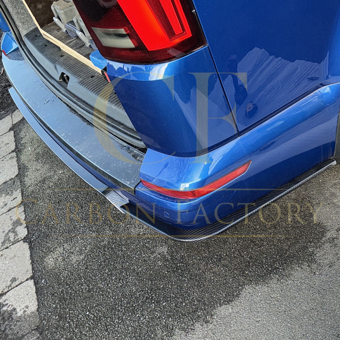 V Style Carbon Fibre Rear Diffuser for VW T6 Multivan 15-20-Carbon Factory