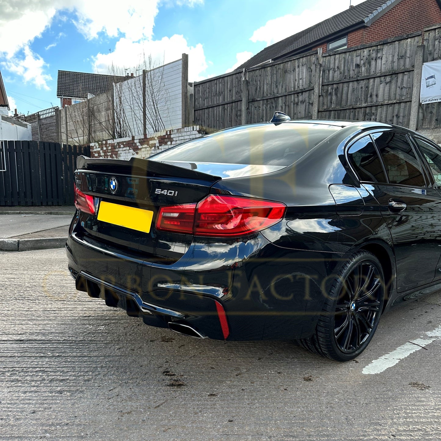V Style Gloss Black Boot Spoiler for BMW G30 5 Series inc F90 M5 17-Present-Carbon Factory