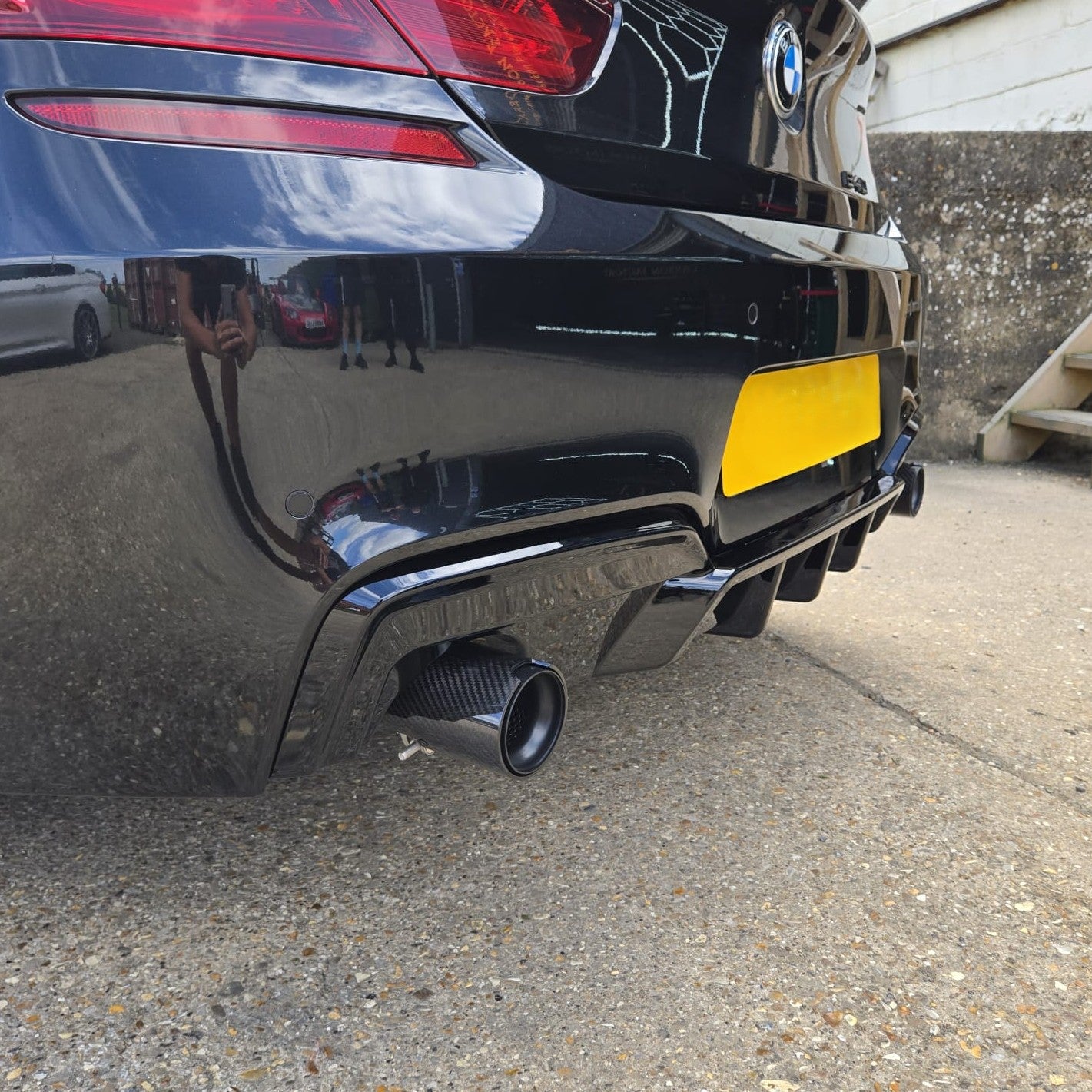 V Style Gloss Black Rear Diffuser Dual Exhaust for BMW 6 Series F06 F12 F13 M Sport 12-17-Carbon Factory