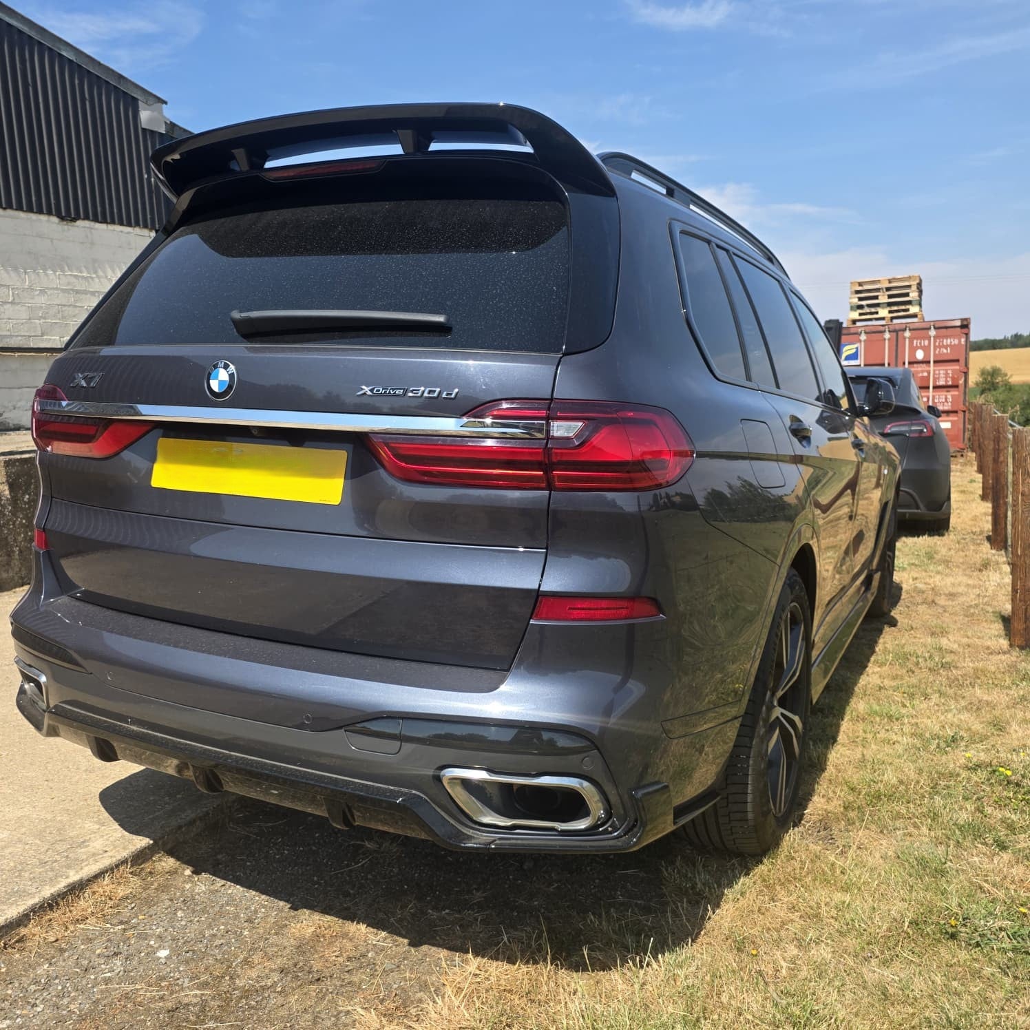 Gloss Black Kit Style A for BMW G07 X7 19-22