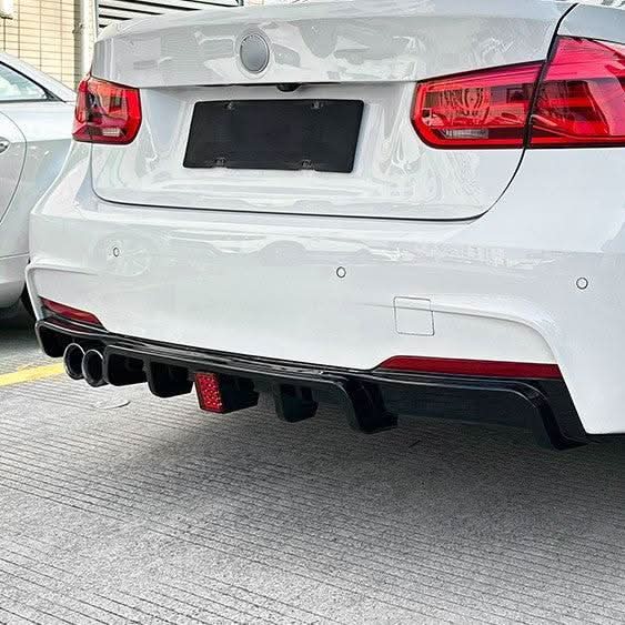 V Style Gloss Black Diffuser for BMW F30 F31 3 Series 12-19 - Carbon Factory