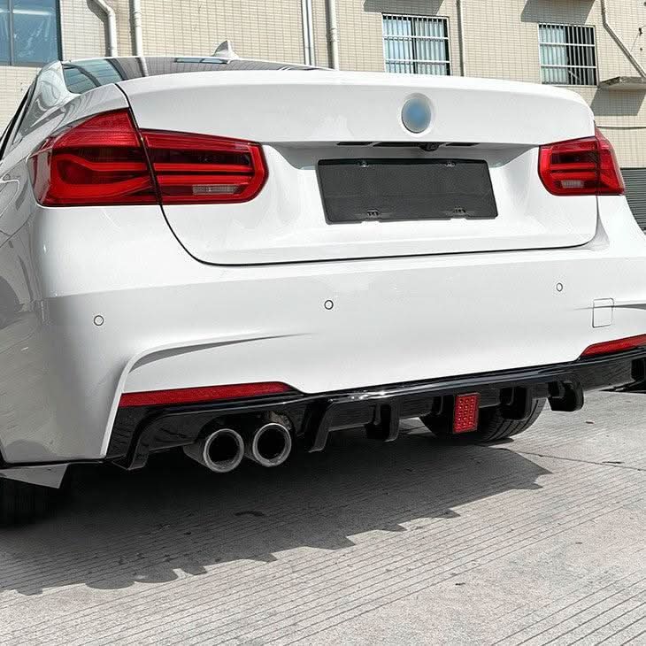 V Style Gloss Black Diffuser for BMW F30 F31 3 Series 12-19 - Carbon Factory