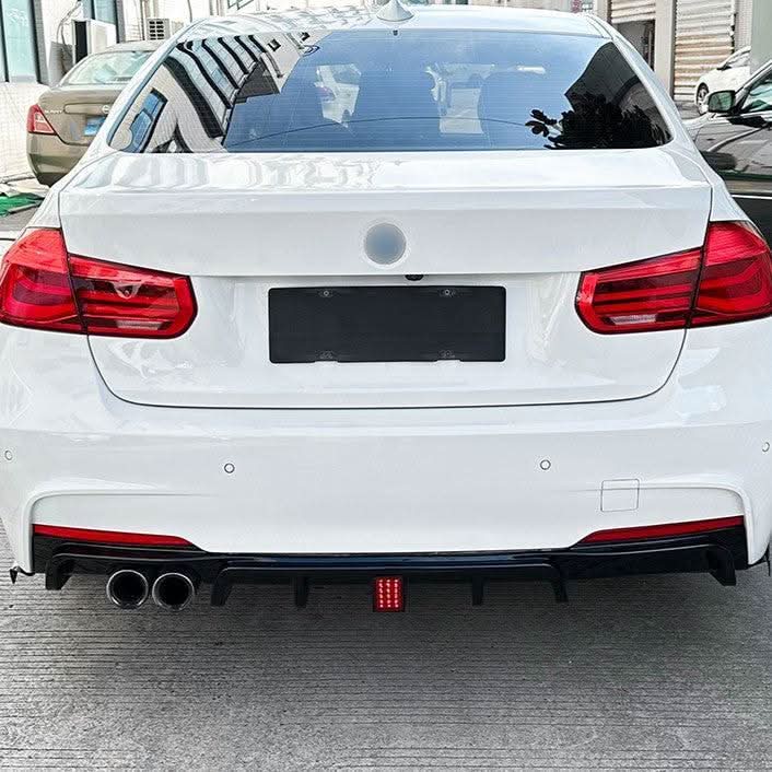 V Style Gloss Black Diffuser for BMW F30 F31 3 Series 12-19 - Carbon Factory