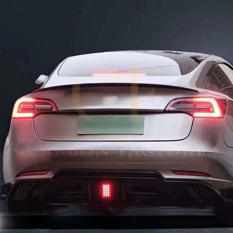 TR Style Gloss Black Kit with LED Diffuser for Tesla Model 3 16-23 - Carbon Factory