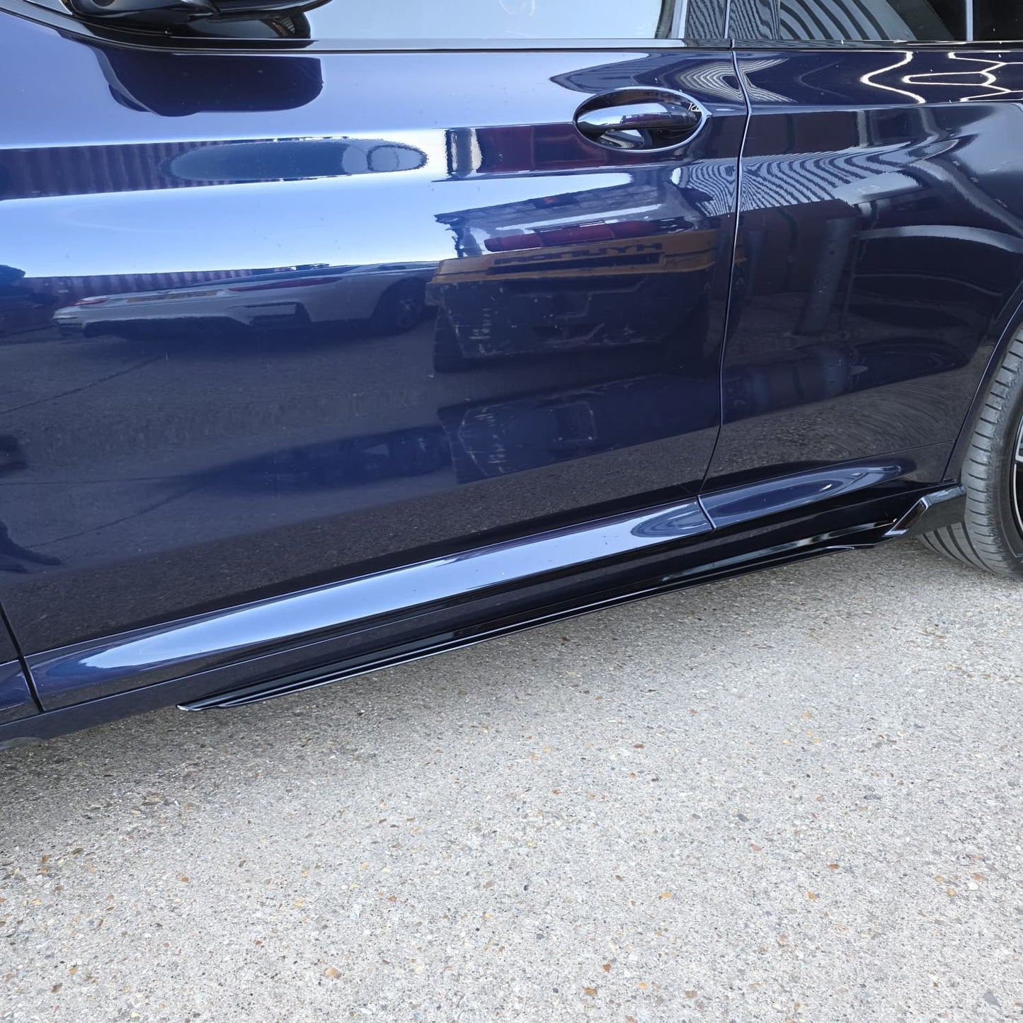V Style Gloss Black Side Skirts for BMW G01 X3 G02 X4 18-24 - Carbon Factory