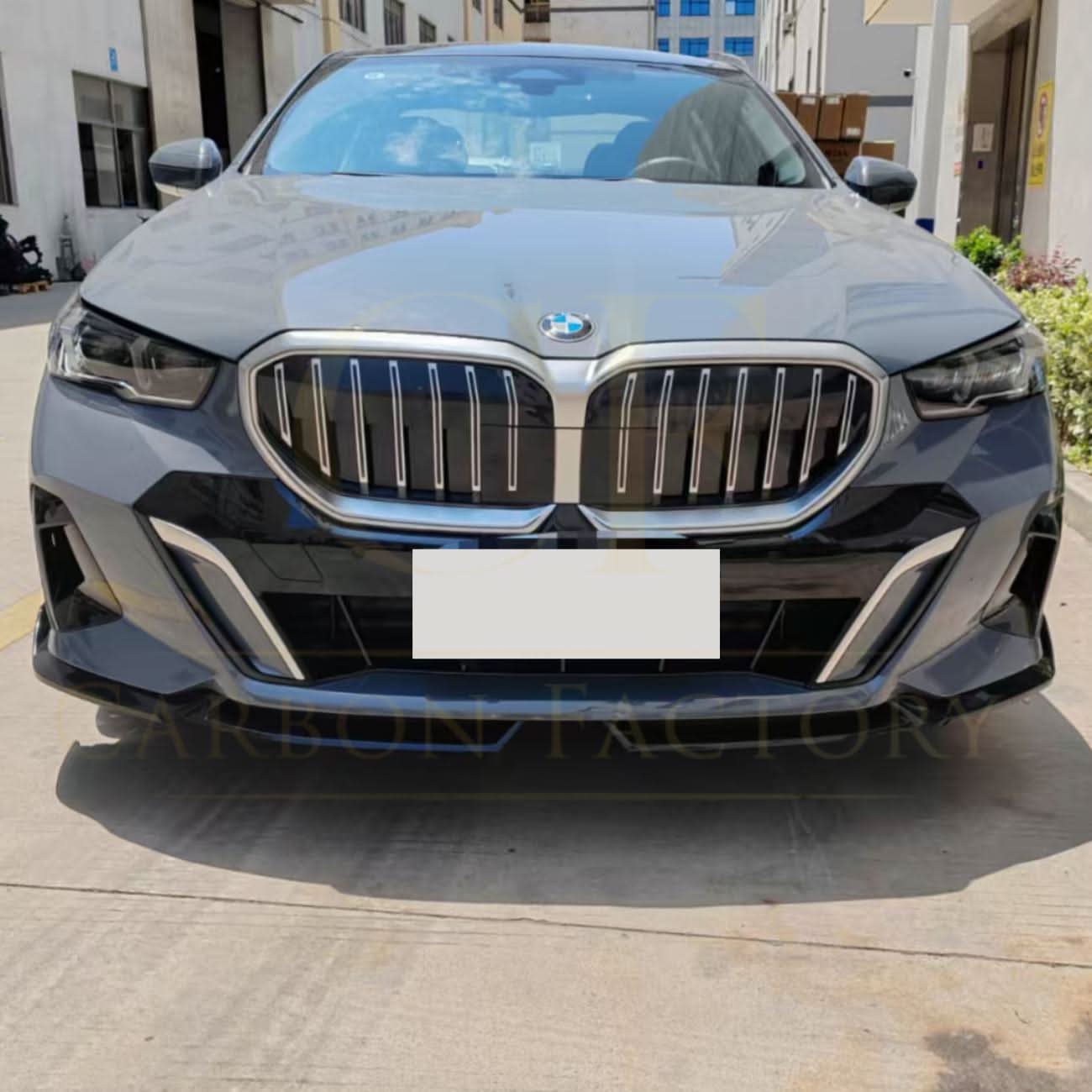 MP Style Gloss Black Front Splitter for BMW G60 5 Series 24-Present - Carbon Factory
