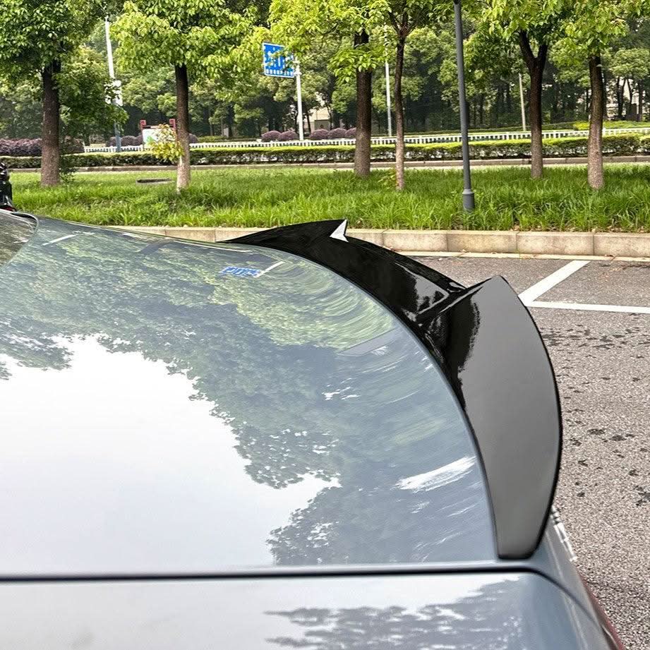 V Style Gloss Black Boot Spoiler for BMW G60 5 Series G90 M5 24-Present - Carbon Factory