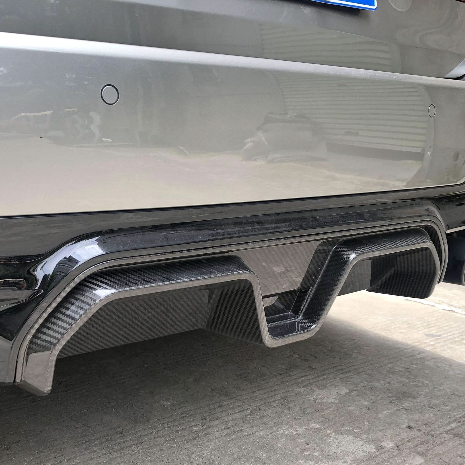 CS Style Pre-Preg Carbon Fibre Rear Diffuser for BMW F90 M5 17-24 - Carbon Factory