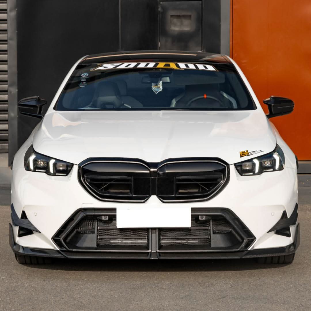 SQ-B Style Pre-Preg Carbon Fibre Front Splitter for BMW G90 G99 M5 2025-Present - Carbon Factory