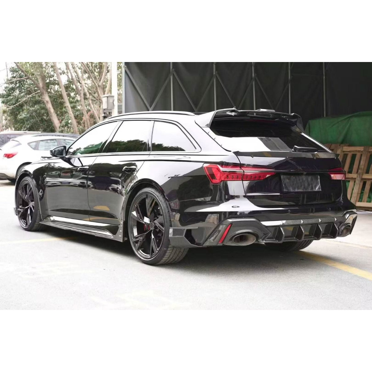 Pre-Preg Carbon Fibre Roof Spoiler for Audi C8 RS6 19-24 - Carbon Factory