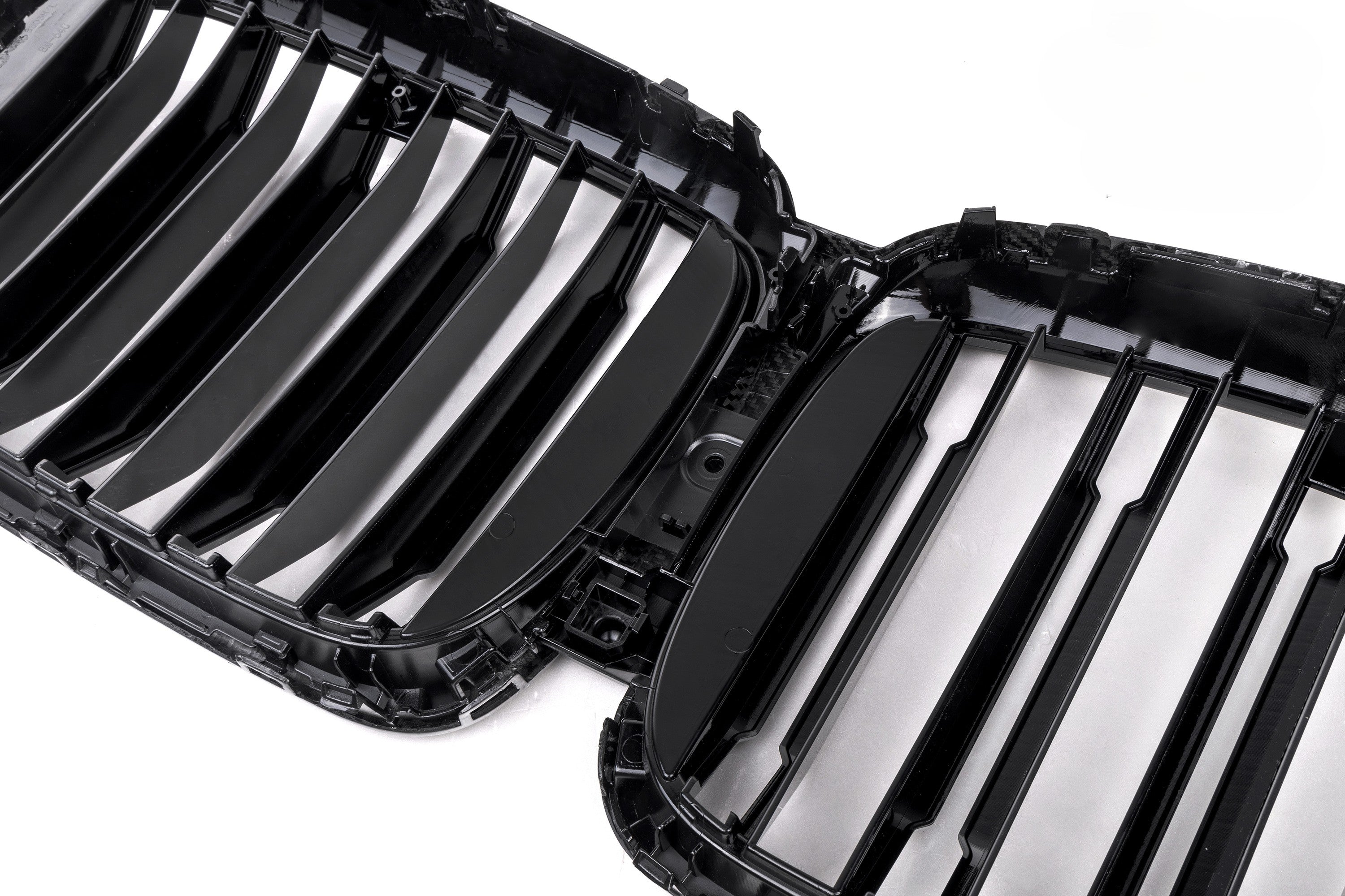 Double Slat Pre-preg Carbon Fibre Front Grille for BMW G05 X5 LCI 23-25 - Carbon Factory