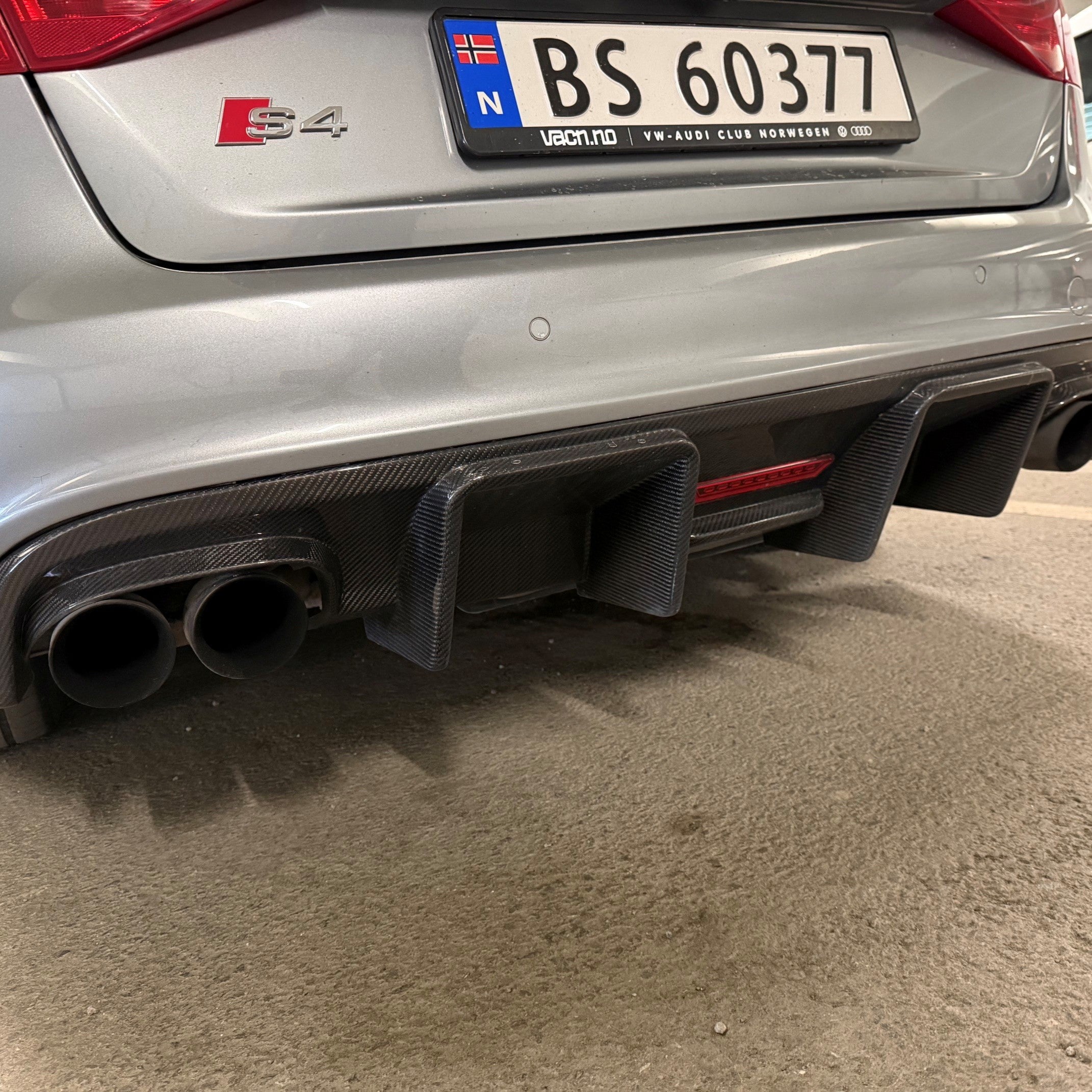 LED Style Carbon Fibre Rear Diffuser for Audi S4 A4 S Line B8 08-12