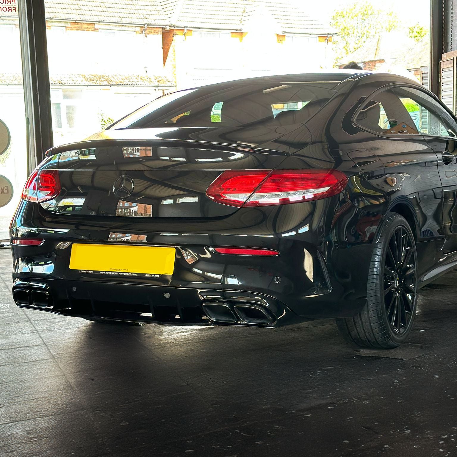 AMG Style Gloss Black Rear Diffuser & Exhaust Tips for Mercedes Benz W205 C Class & C63 Coupe 15-21-Carbon Factory
