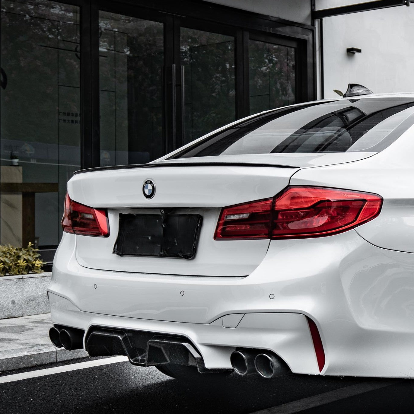 M5 Style Carbon Fibre Boot Spoiler for BMW G30 5 Series F90 M5 17-23 - Carbon Factory