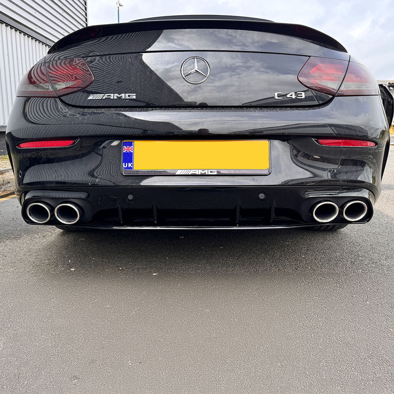 C43 Style Gloss Black Rear Diffuser & Exhaust Tips for Mercedes Benz W205 C Class 15-21-Carbon Factory