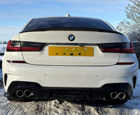 CM Style Gloss Black Rear Diffuser Quad Exhaust for BMW 3 Series G20 G21 19-22-Carbon Factory