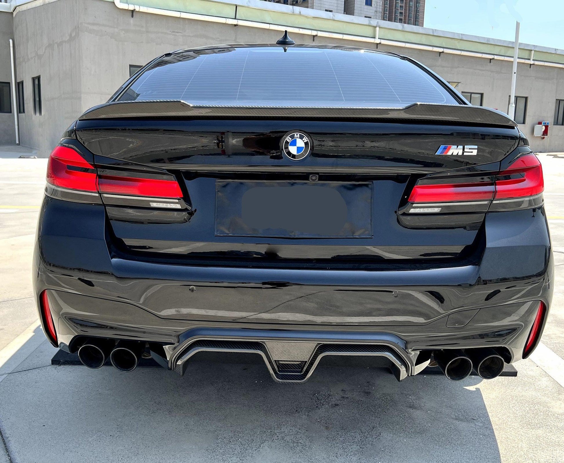 CS Style Pre-Preg Carbon Fibre Rear Diffuser for BMW F90 M5 17-24-Carbon Factory