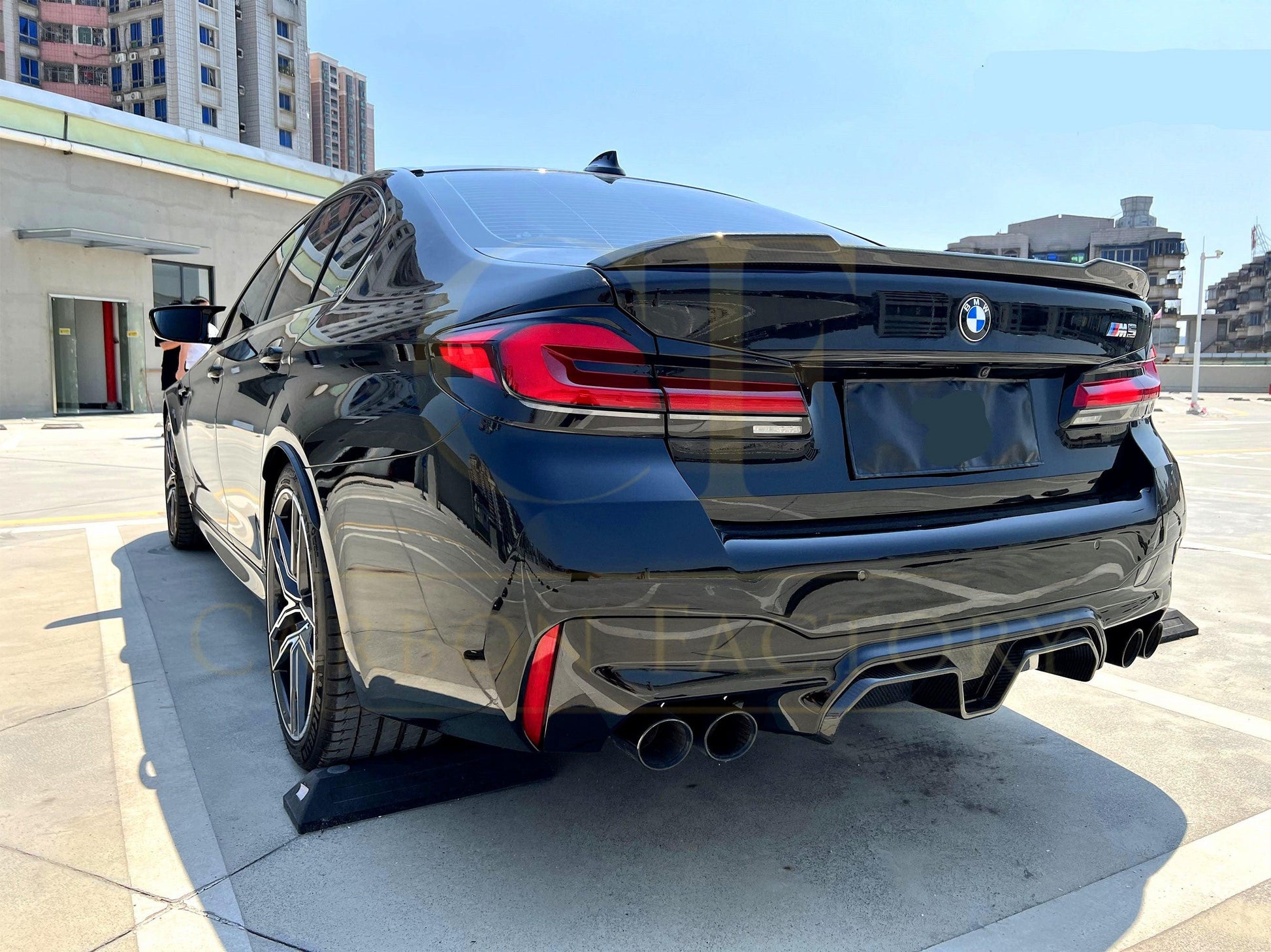 CS Style Pre-Preg Carbon Fibre Rear Diffuser for BMW F90 M5 17-24-Carbon Factory