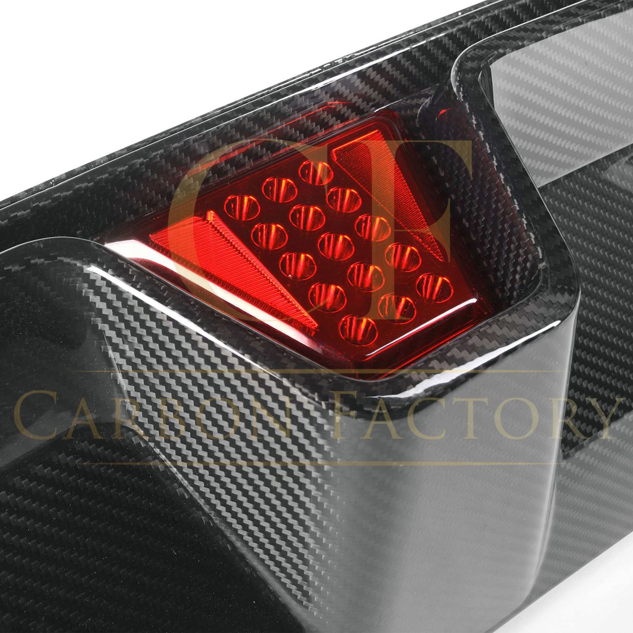 CS Style with LED Pre-Preg Carbon Fibre Rear Diffuser for BMW F90 M5 17-24-Carbon Factory