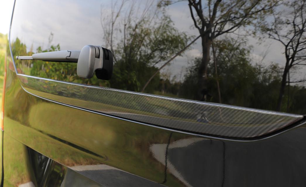 Carbon Fibre Mid Spoiler for Mercedes Benz W447 Vito 19-20-Carbon Factory