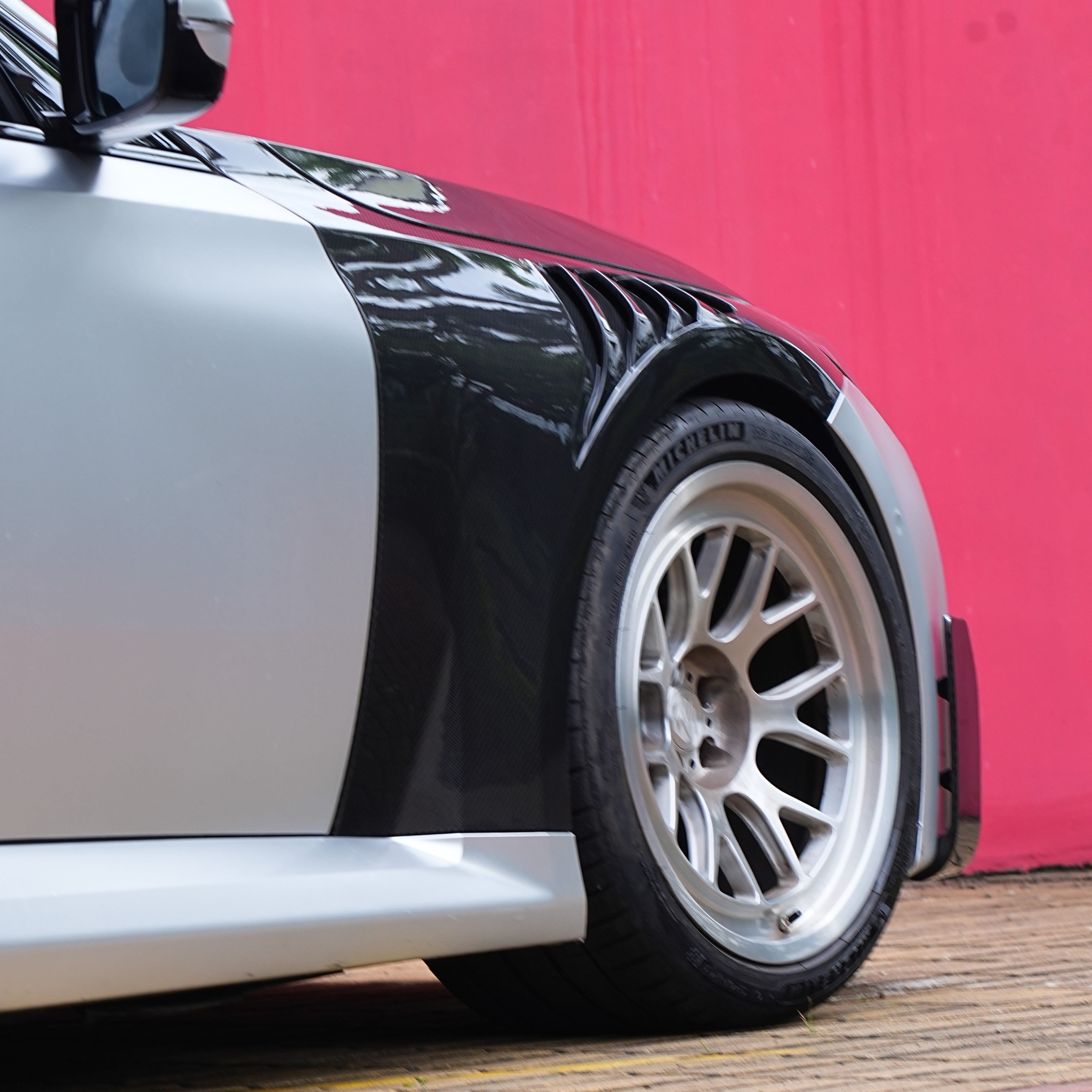 V Style Pre-Preg Carbon Fibre Front Wings Arches for BMW G87 M2 23-Present