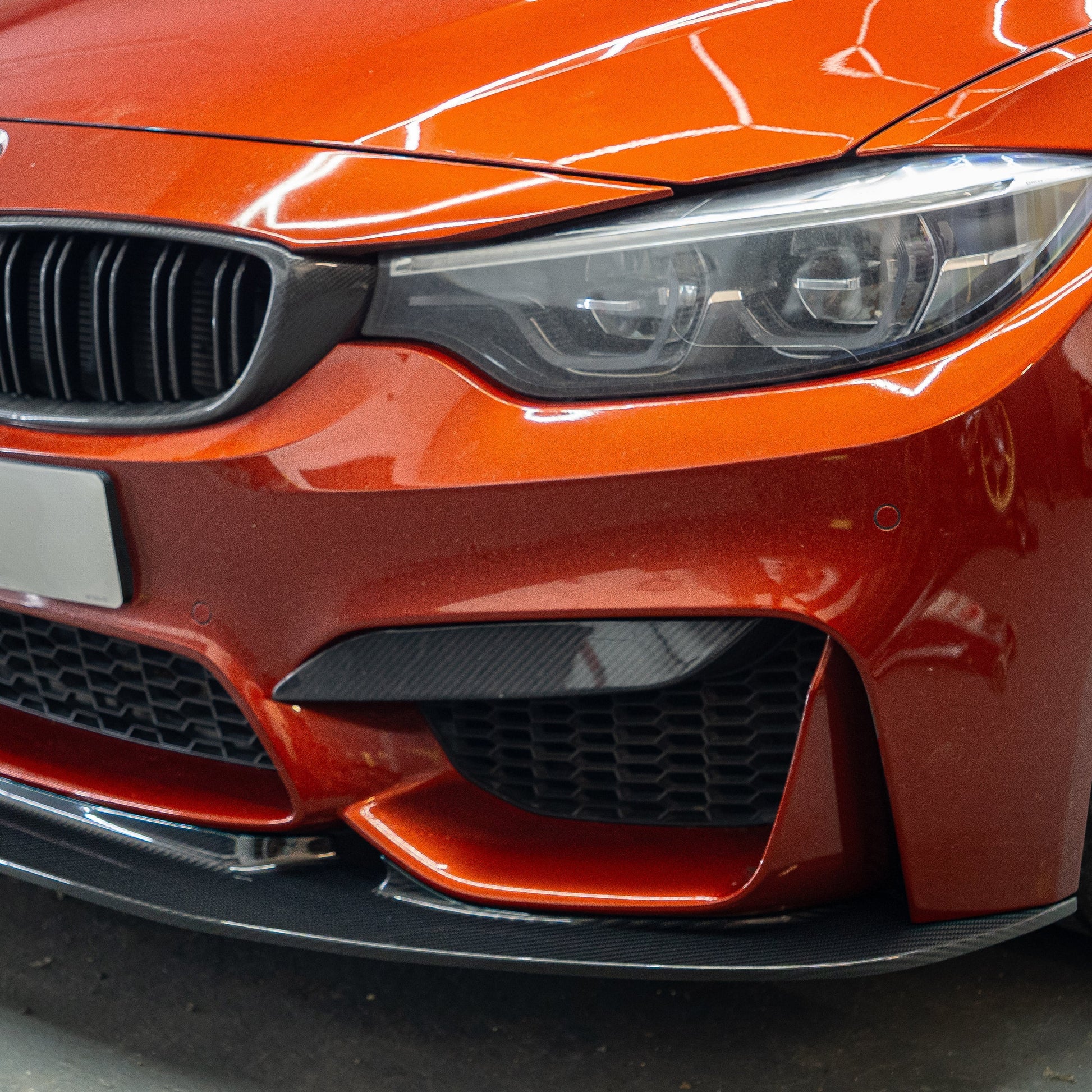 GT4 Style Pre-Preg Carbon Fibre Front Splitter for BMW F80 M3 F82 F83 M4 14-20-Carbon Factory