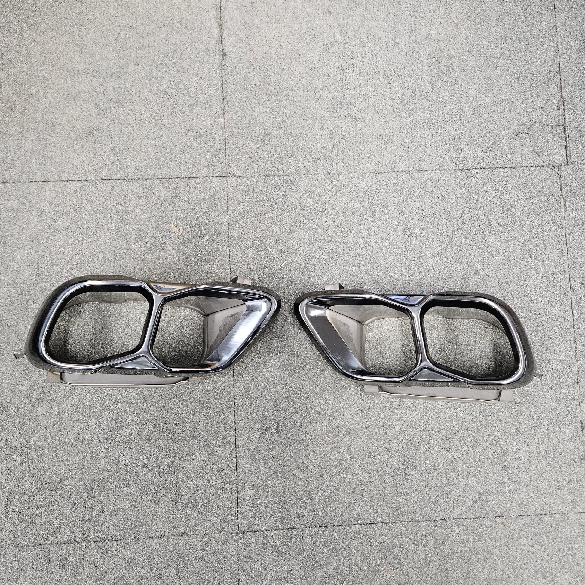 Gloss Black Exhaust Tips for BMW G05 LCI X5 23-Present-Carbon Factory