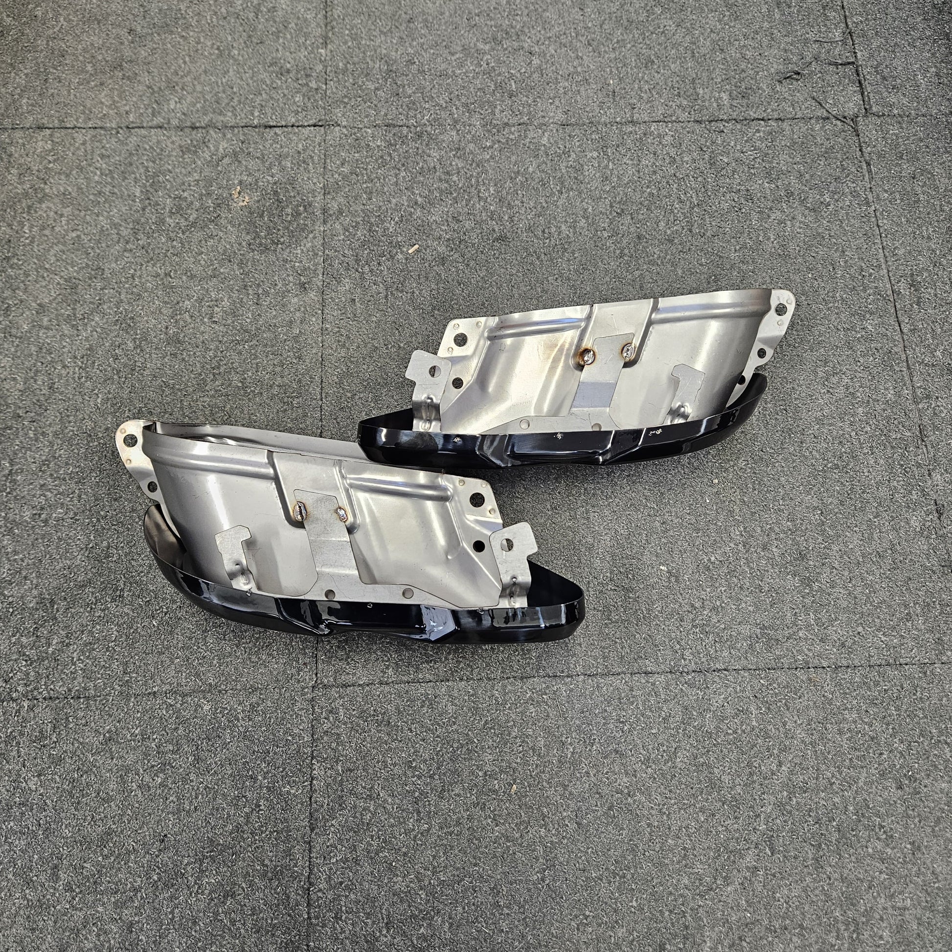 Gloss Black Exhaust Tips for BMW G05 LCI X5 23-Present-Carbon Factory