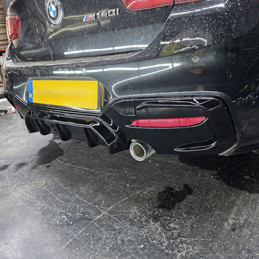 Gloss Black Rear Diffuser Dual Exhaust for BMW F20 1 Series LCI 15-19