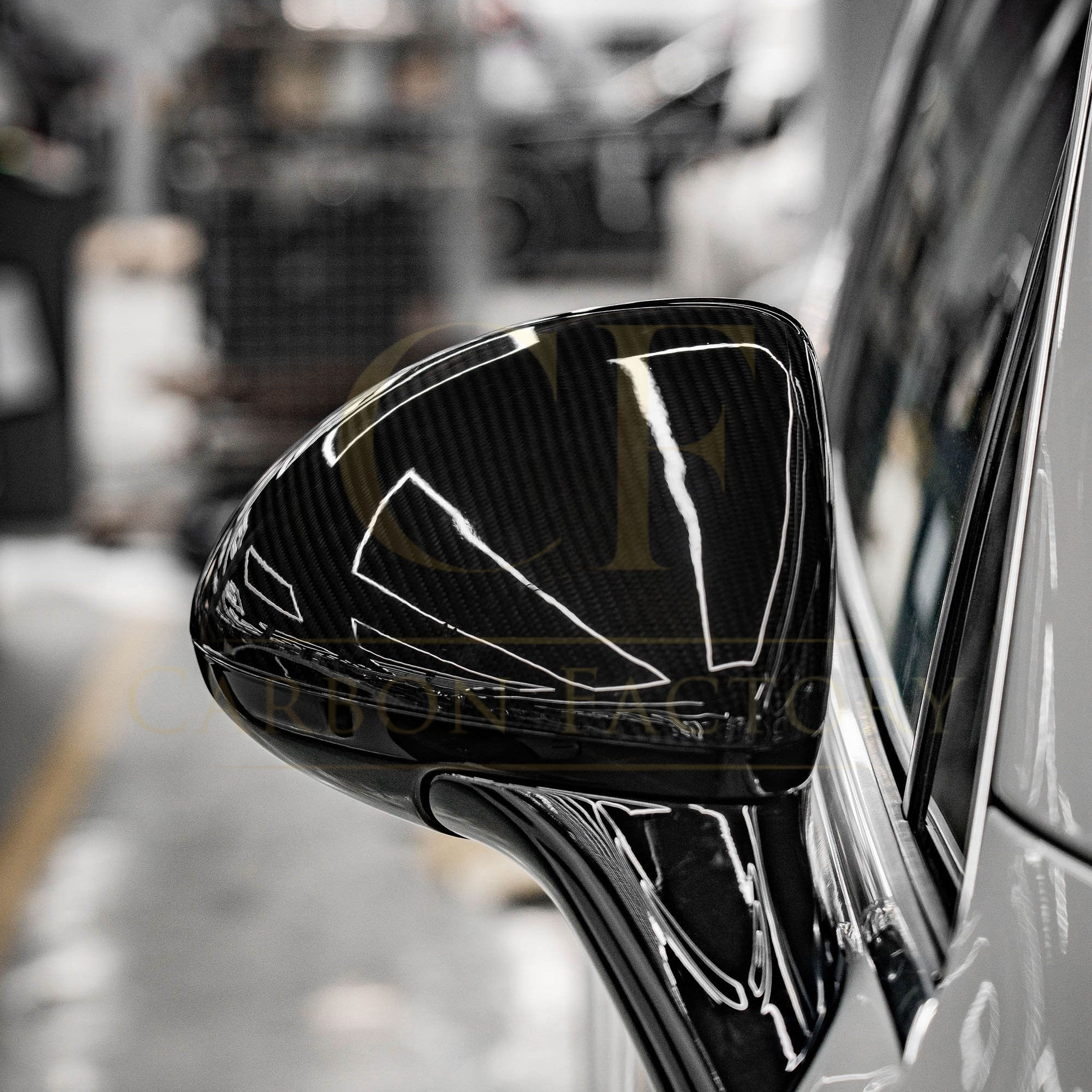 Pre-Preg Carbon Fibre Mirror Covers for Porsche Cayenne 958.1 11-14 LHD - Carbon Factory