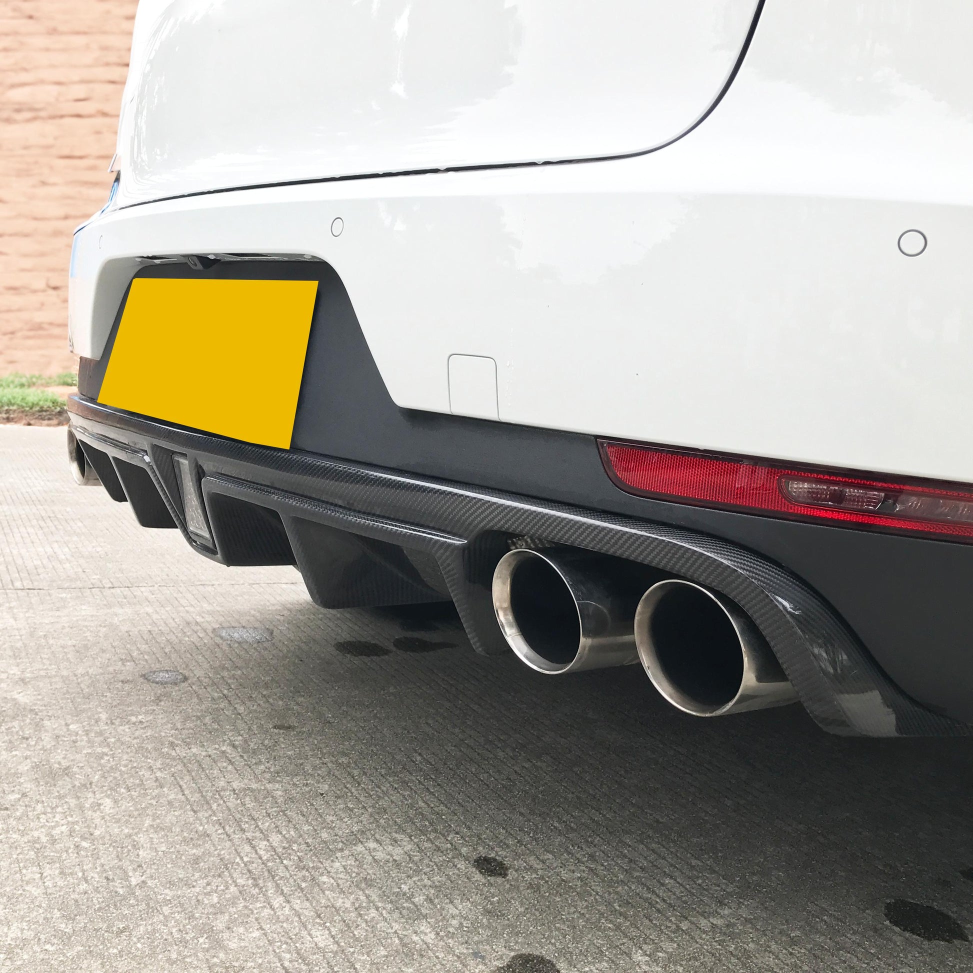 LED Style Carbon Fibre Rear Diffuser for Porsche Macan 14-20-Carbon Factory
