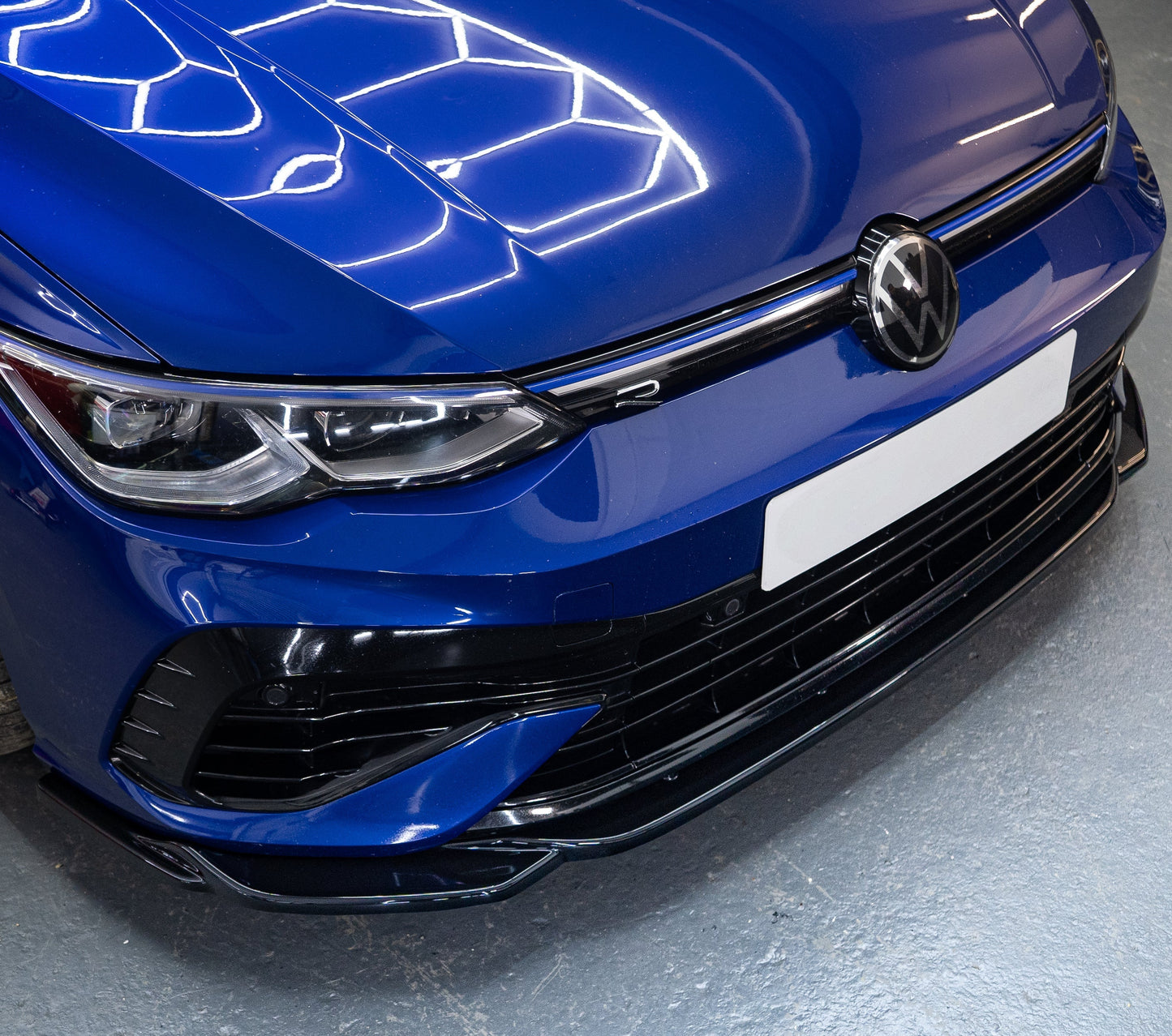 MAX V1 Style Gloss Black Front Splitter for VW Golf MK8 R 21-23-Carbon Factory