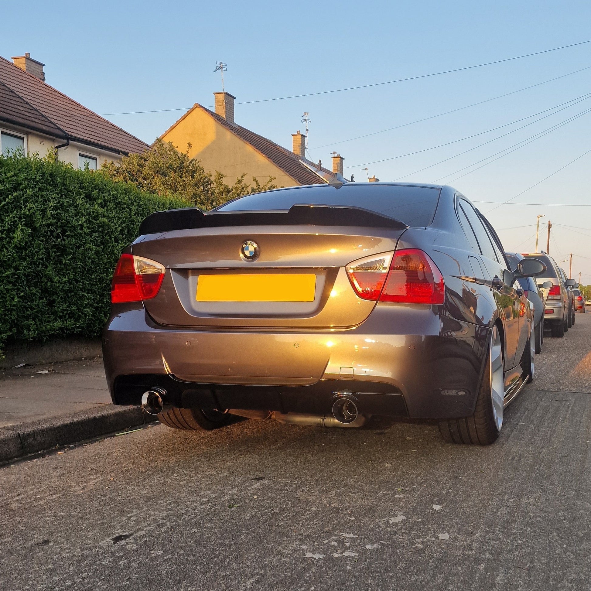 MP Style Gloss Black Rear Diffuser Dual Exhaust for BMW E90 E91 3 Series 05-13-Carbon Factory