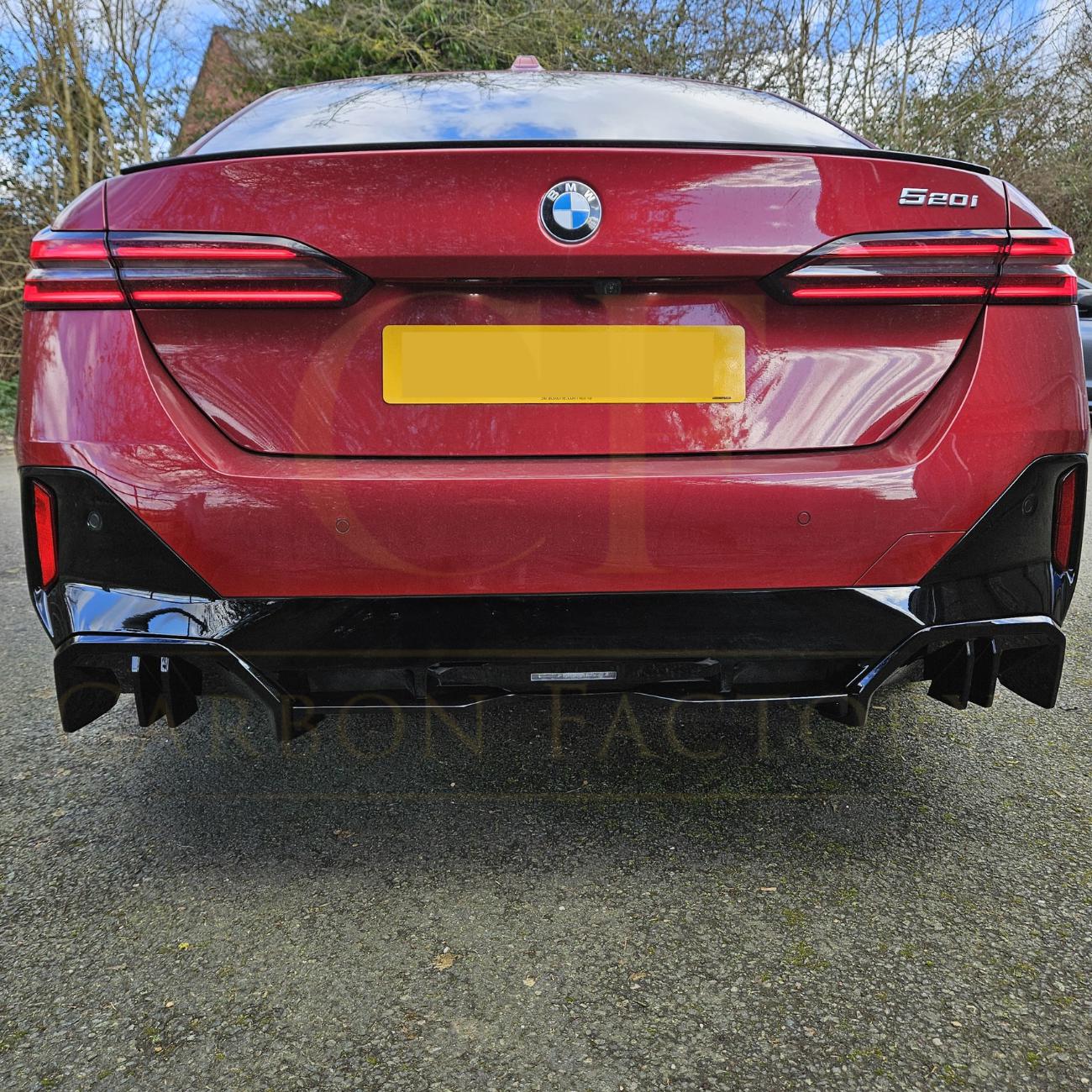 MP Style Gloss Black Rear Diffuser for BMW G60 5 Series 24-Present-Carbon Factory