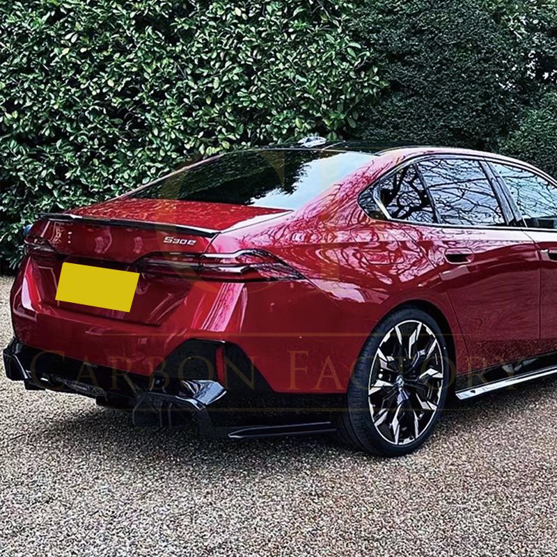 MP Style Gloss Black Rear Diffuser for BMW G60 5 Series 24-Present-Carbon Factory