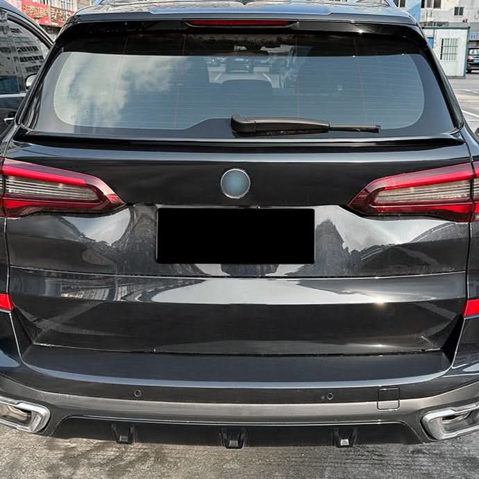 V style Gloss Black Mid Spoiler for BMW G05 X5 19-25 - Carbon Factory