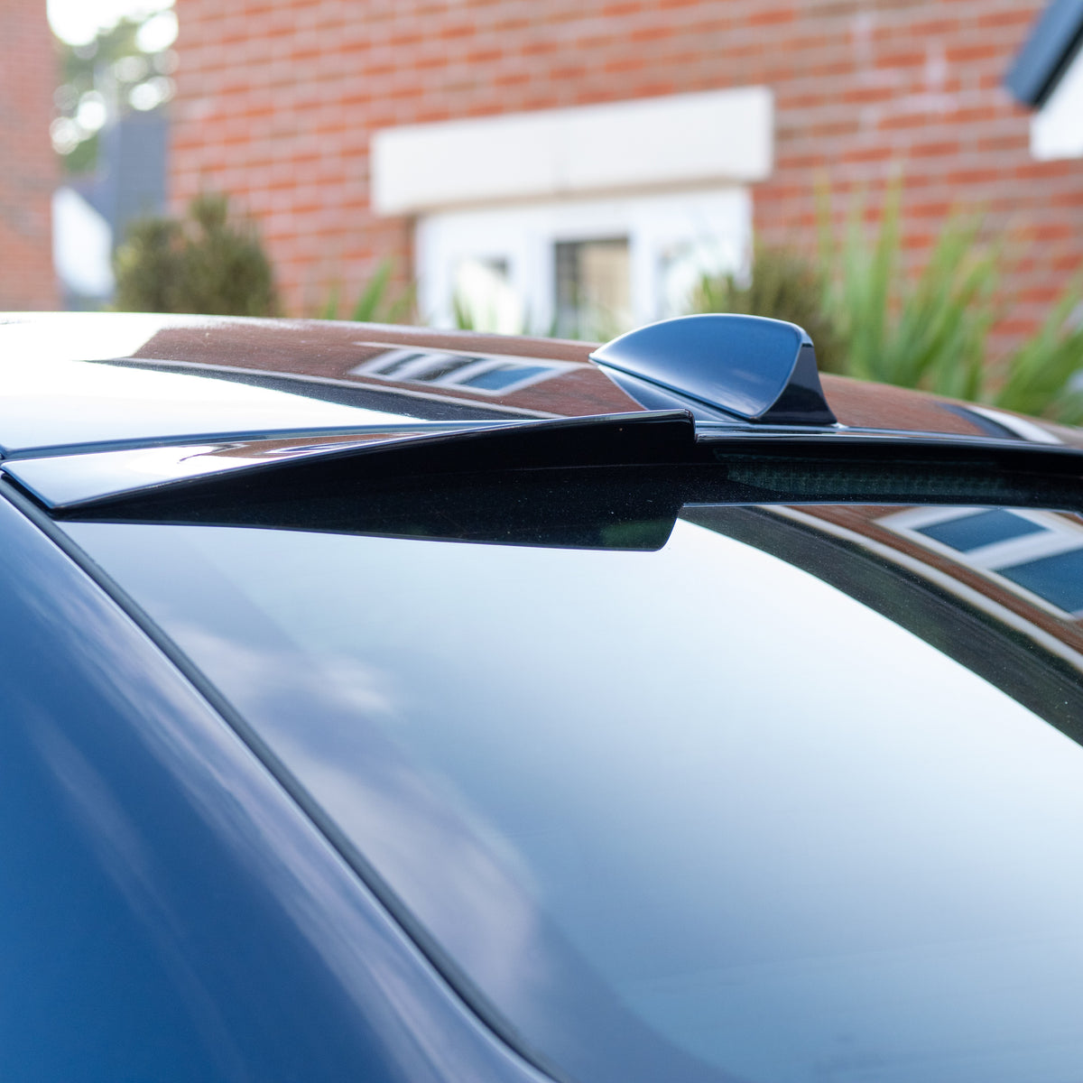 Gloss Black Roof Spoiler for BMW E60 5 Series 04-10