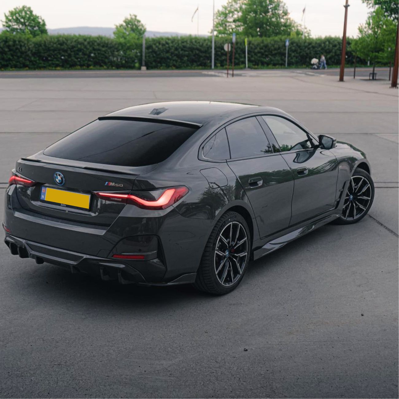 SQ Style Pre-Preg Carbon Fibre Side Skirts for BMW G26 4 Series i4 21-24-Carbon Factory