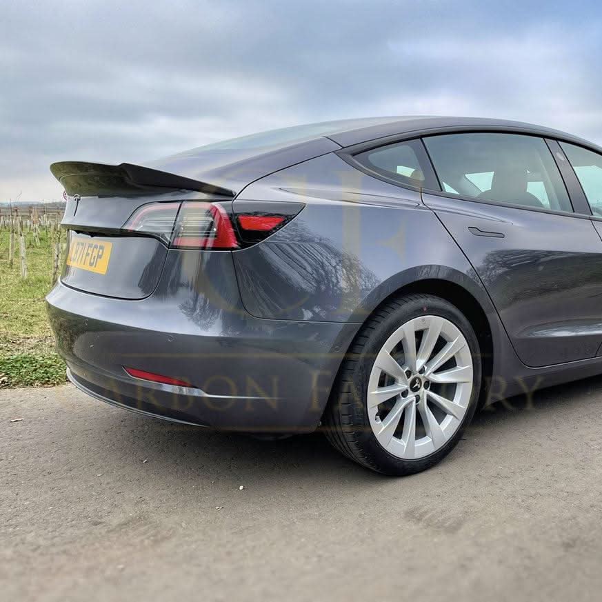 V Style Carbon Fibre Boot Spoiler for Tesla Model 3 16-23 - Carbon Factory